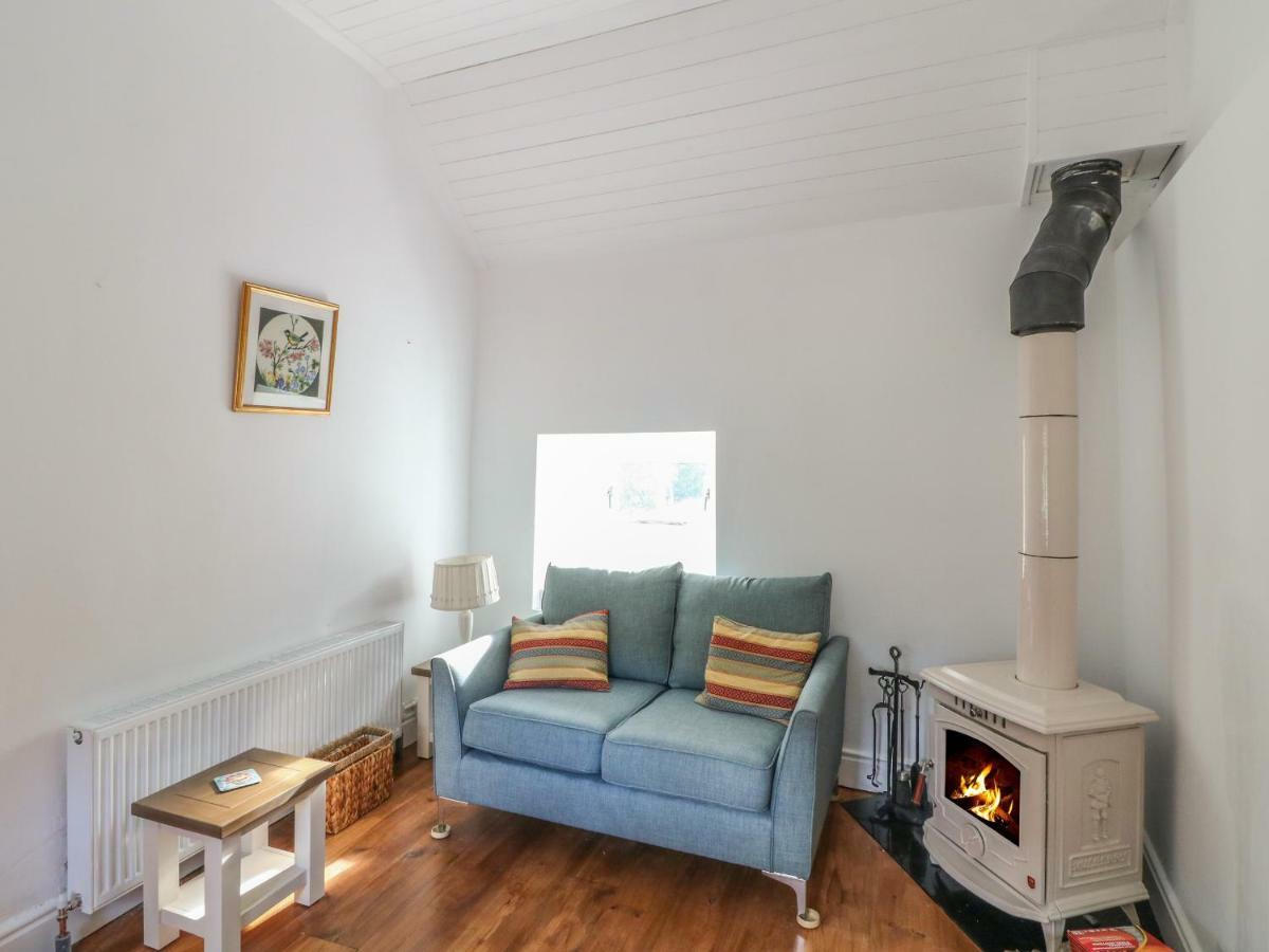 The Old White Cottage Shillelagh Екстер'єр фото